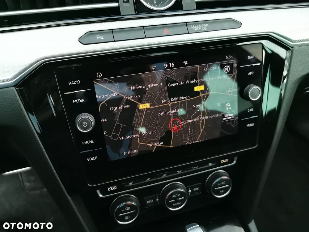 Volkswagen Passat 2.0 TDI SCR DSG - 20