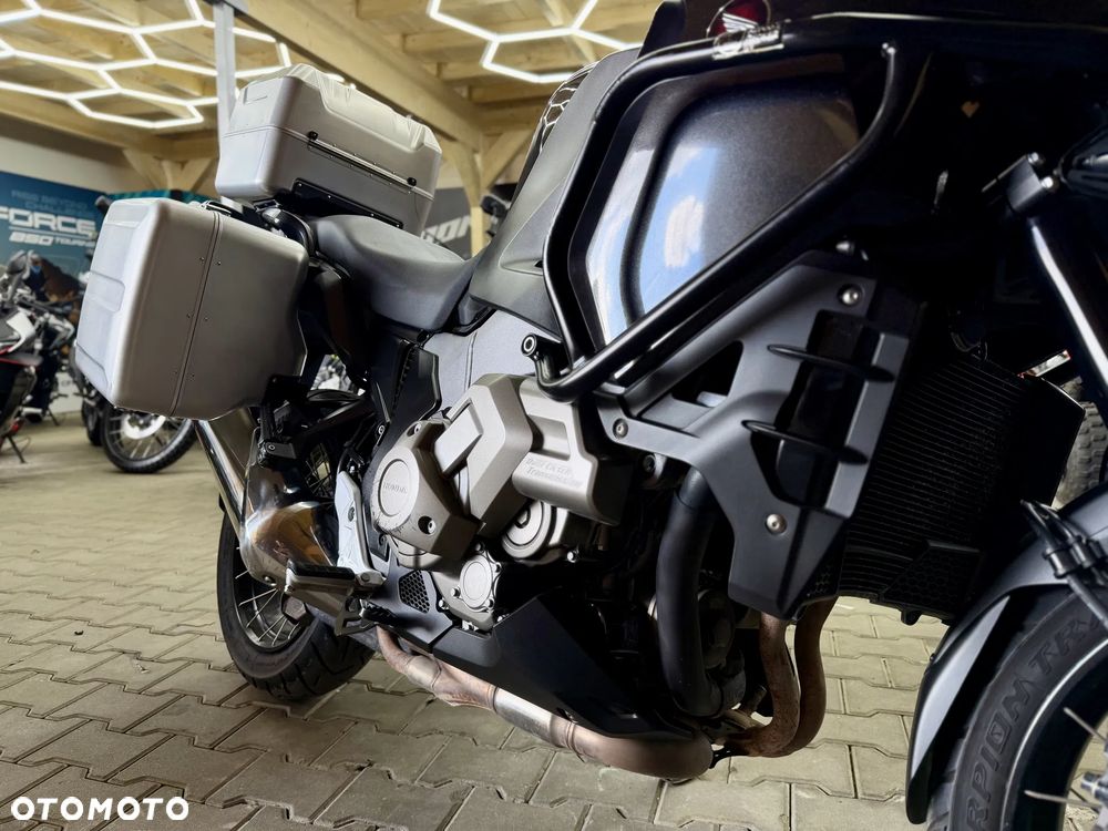 Honda VFR - 2