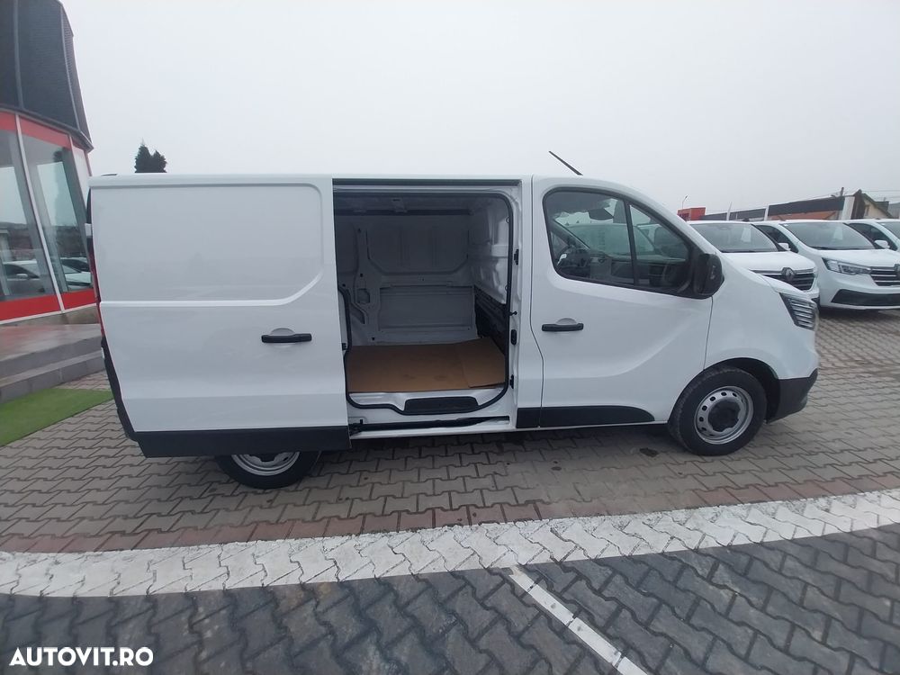 Renault TRAFIC - 12