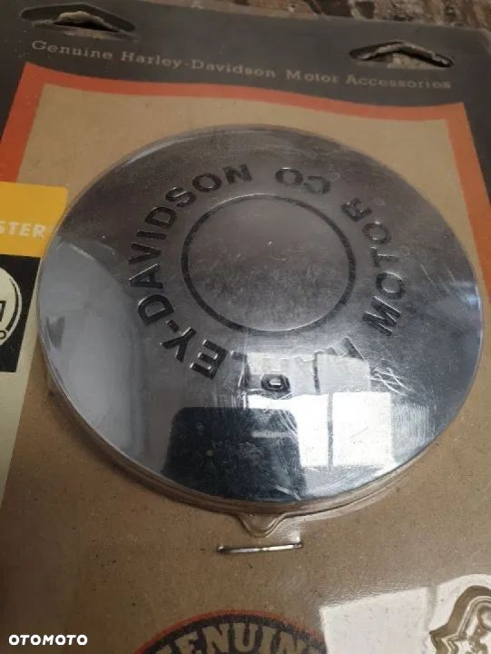 Nakładka na korek wlewu paliwa Harley Davidson Sportster 99666-04 - 2