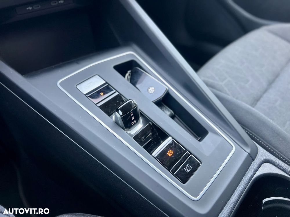 Volkswagen Golf - 20