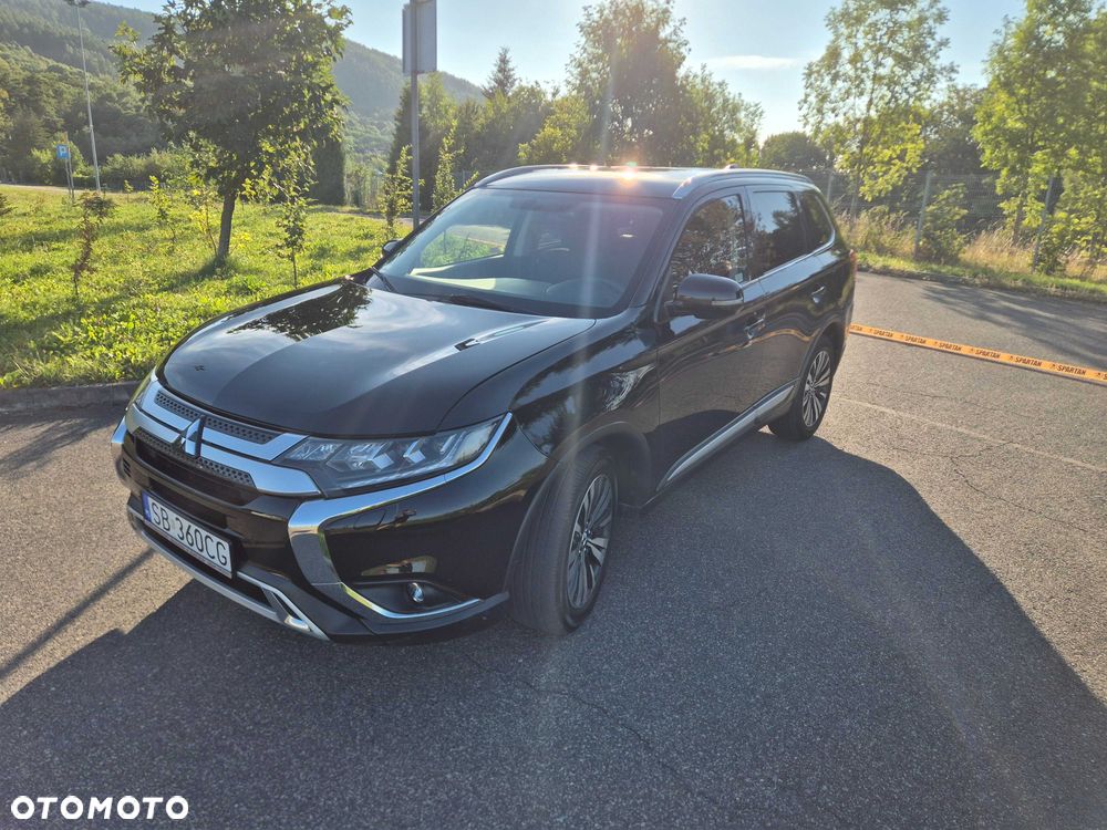 Mitsubishi Outlander - 4