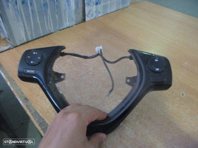 Interruptor Inter4082 PEUGEOT 108 2014 1.0I 68 CV 3P BRANCO Botões Multifunções No Volante - 1