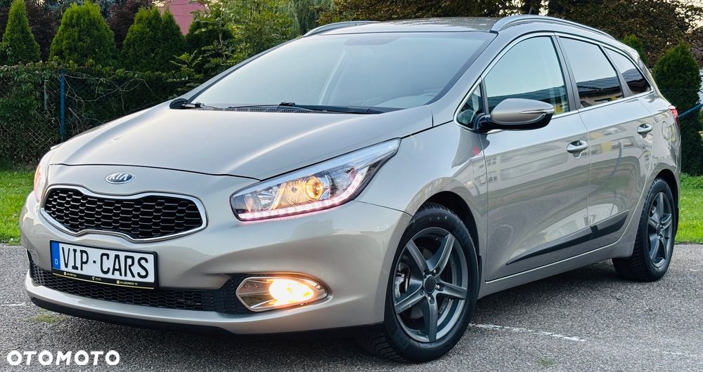 Kia Ceed 1.6 GDI Business Line - 37