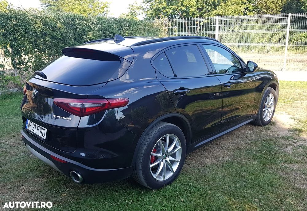 Alfa Romeo Stelvio 2.2 Diesel 16V AT8 Q4 Ti - 6