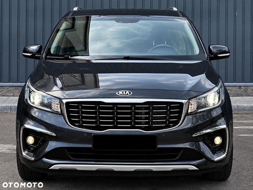 Kia Carnival - 3