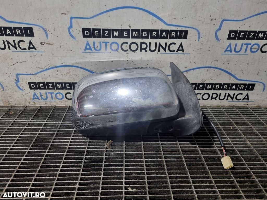Oglinda dreapta Toyota Hilux 2010 - 2015 4 Usi Silver Metalizat 1C0 (1302) Fara rabatare - 1