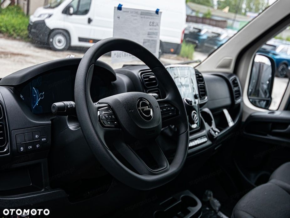 Opel Movano Heavy L2H2 2.2 140KM - 9