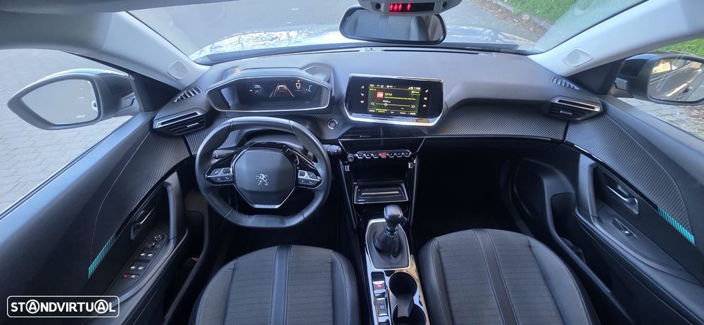 Peugeot 2008 1.2 PureTech Allure Pack - 11