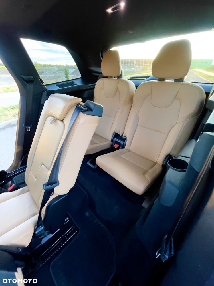 Volvo XC 90 T6 AWD Momentum 7os - 17
