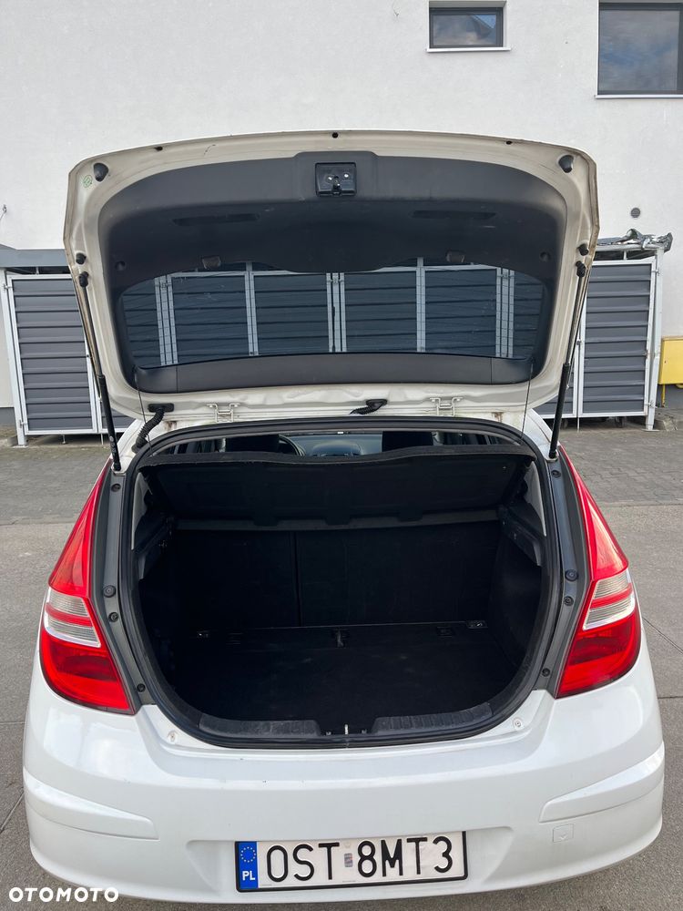 Hyundai i30 1.4 Classic - 12