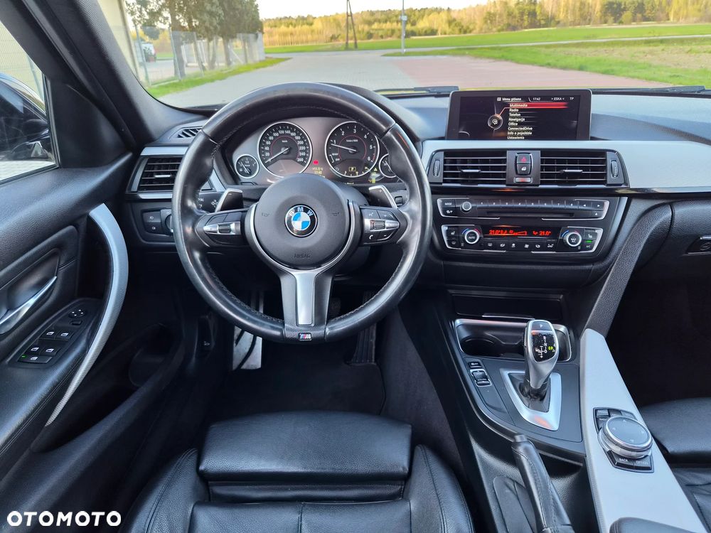 BMW Seria 3 320d xDrive Sport-Aut Sport Line - 31