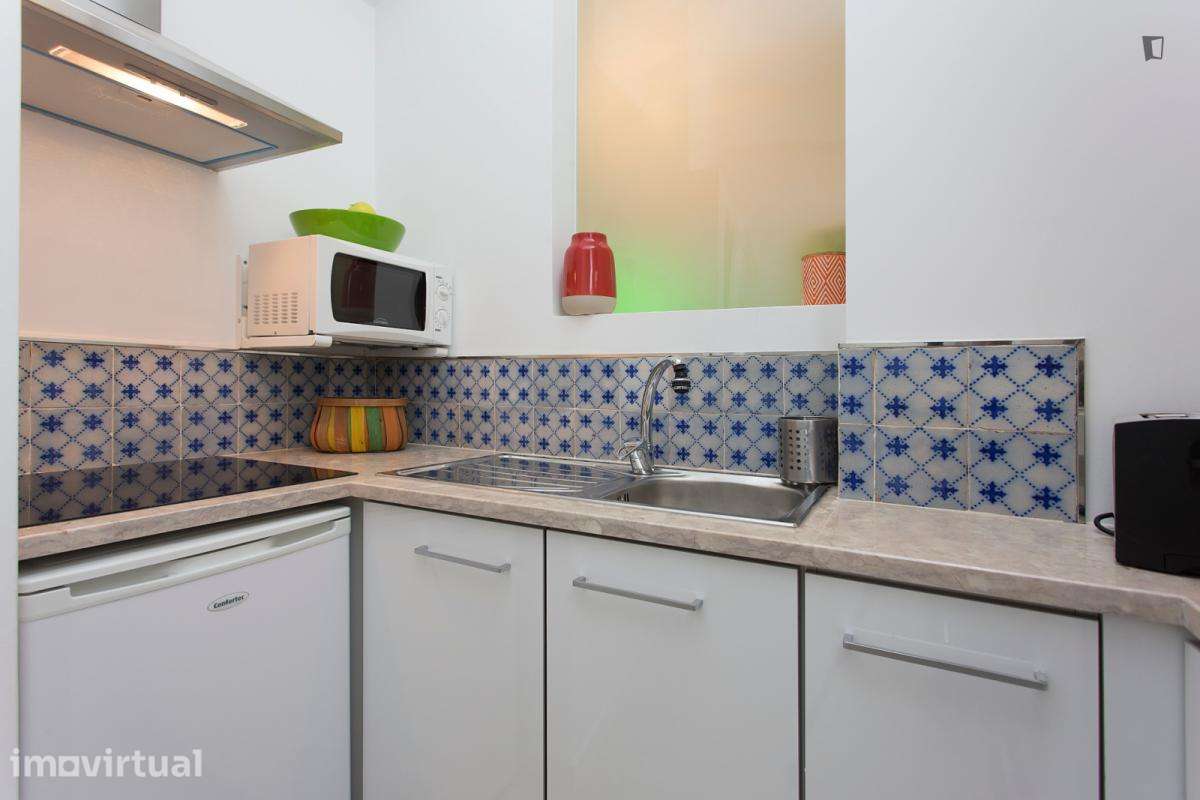 Apartamento com 2 quartos - localizado em Mouraria Lisbon - Grande imagem: 2/24