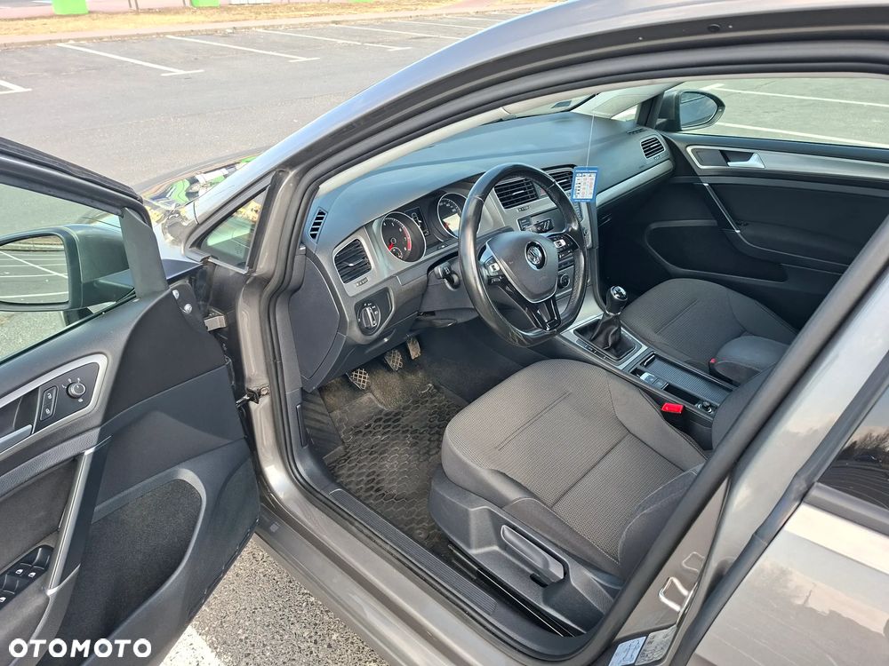 Volkswagen Golf 1.4 TSI BMT Comfortline - 17