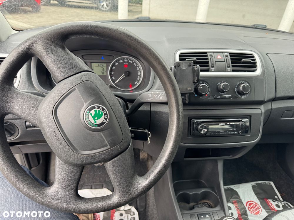 Skoda Fabia 1.4 16V STYLE Edition - 11