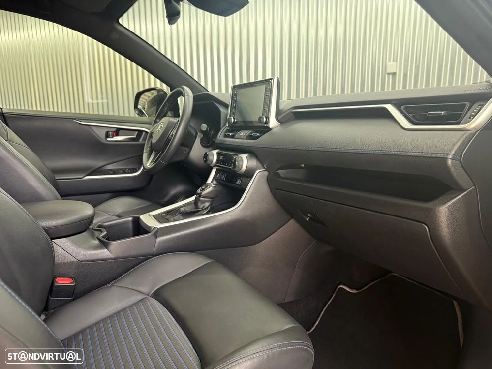 Toyota RAV4 2.5 HDF Square Collection - 23