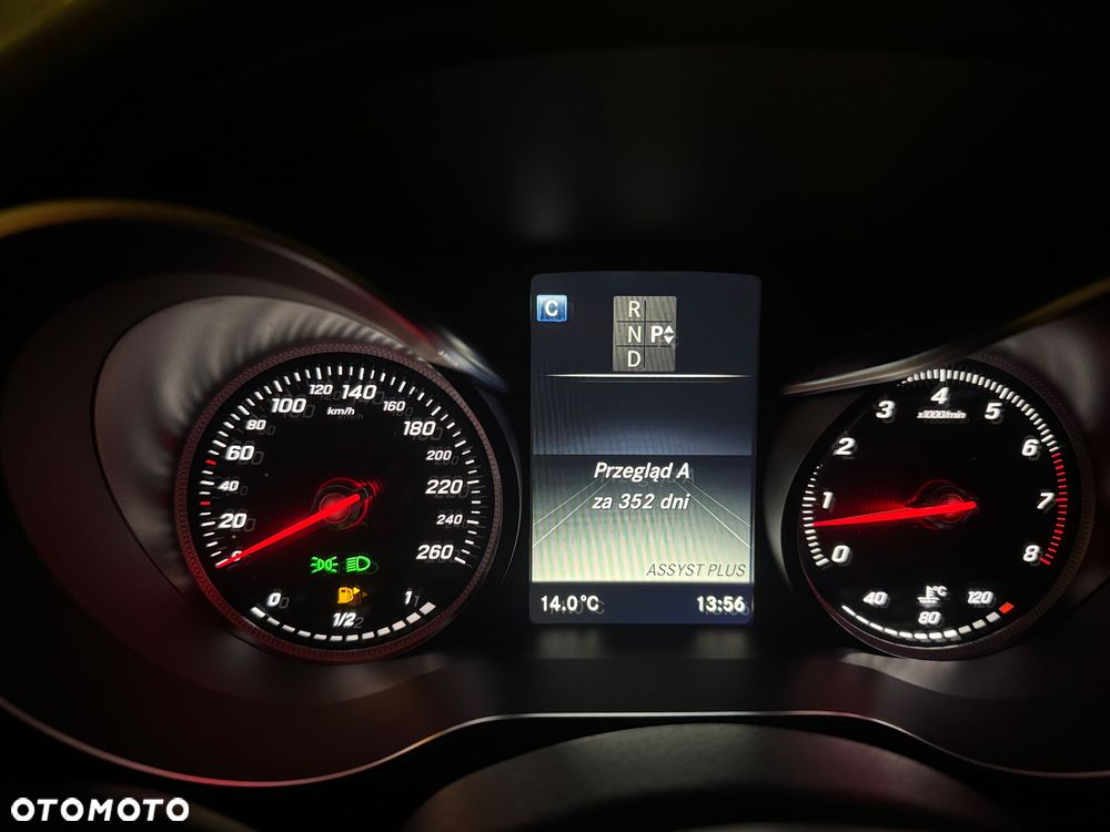 Mercedes-Benz Klasa C 180 9G-TRONIC - 35