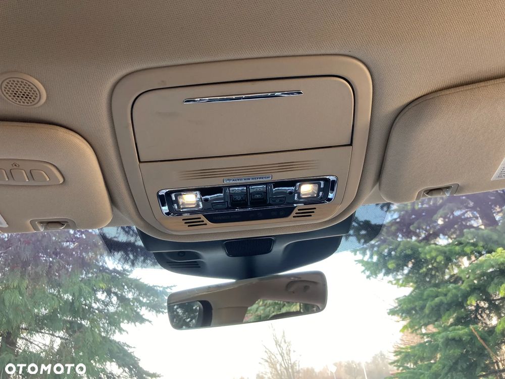 Lincoln Aviator - 12