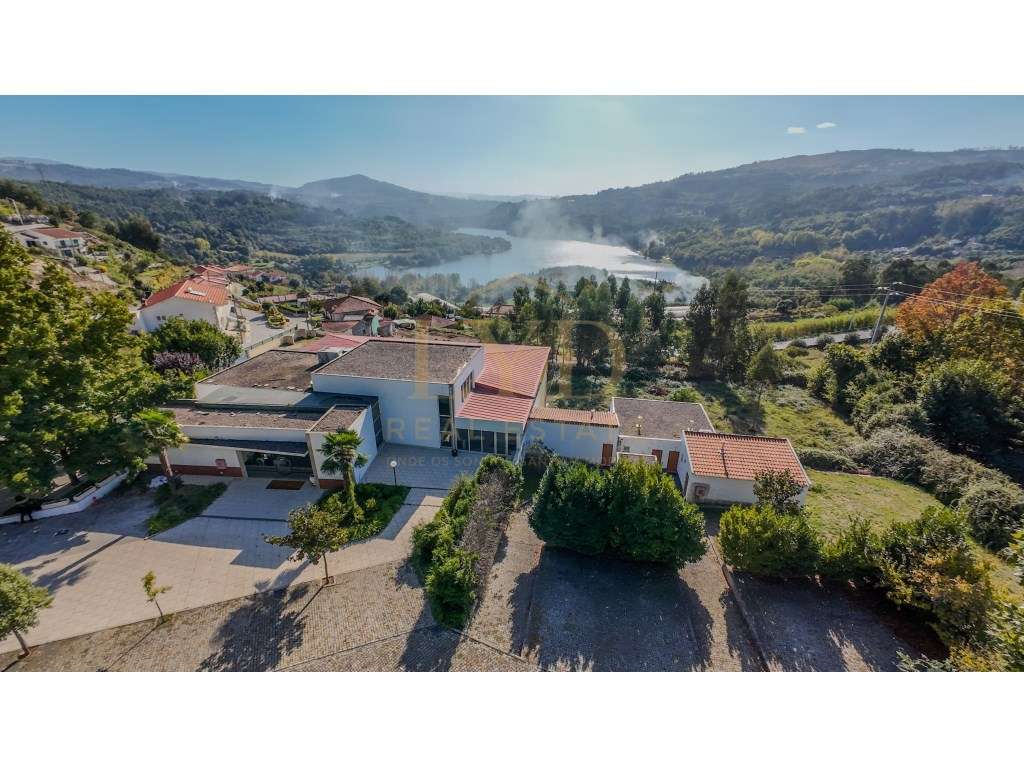 Quinta de Eventos Vale do Tâmega com 10.100 m², Vista Rio e 4 T0 Ar... - Grande imagem: 2/24