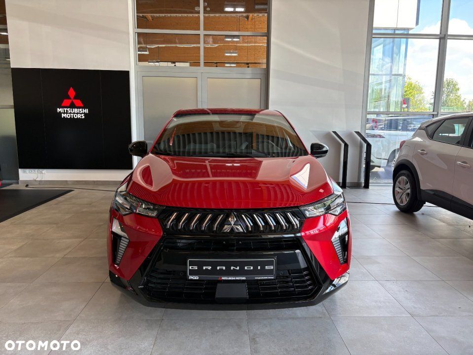 Mitsubishi Grandis - 2