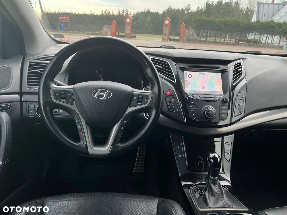 Hyundai i40 Kombi 1.7 CRDi DCT Trend - 10