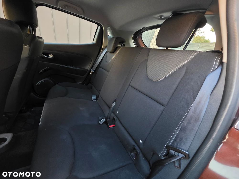 Renault Clio - 16