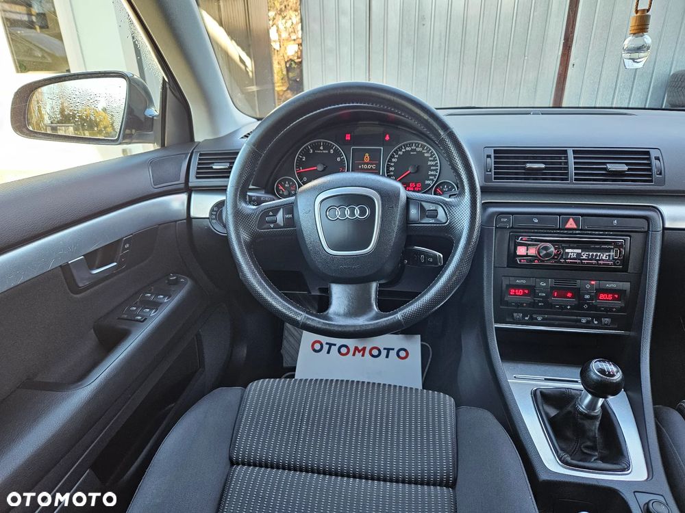 Audi A4 Limousine 2.0T FSI Quattro - 4