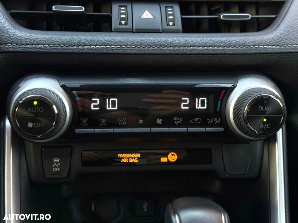 Toyota RAV4 - 24