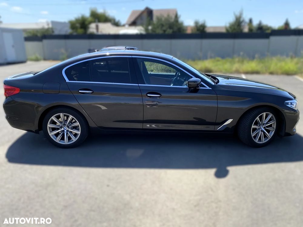 BMW Seria 5 520d Aut. Luxury Line - 4