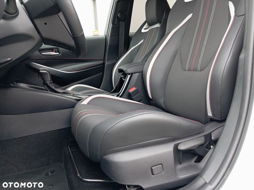 Toyota Corolla 1.8 Hybrid GR Sport - 24