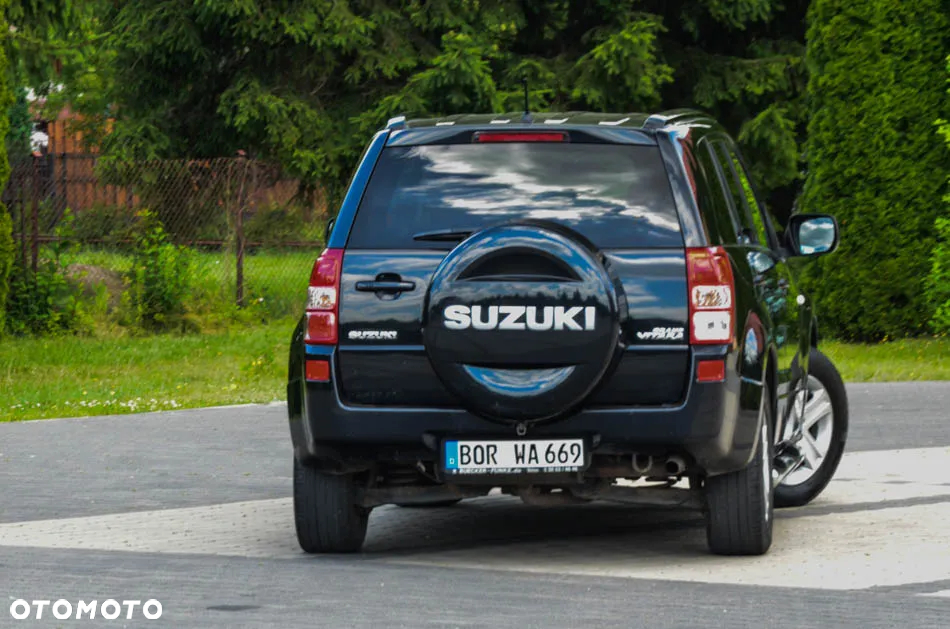 Suzuki Grand Vitara 2.0 De luxe - 15