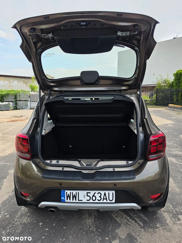 Dacia Sandero 0.9 TCe SL Celebration S&S EU6 - 11