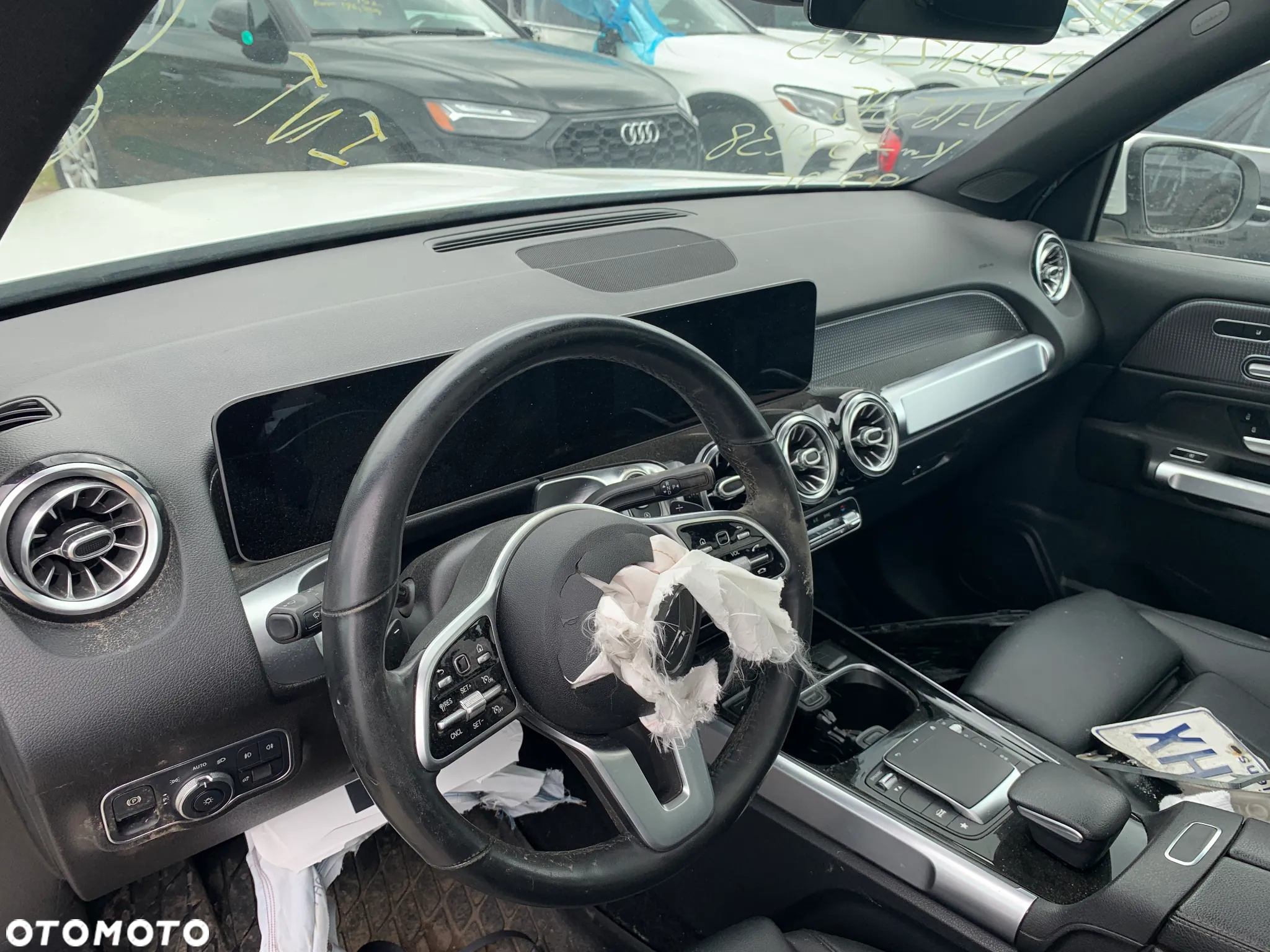 Mercedes-Benz GLB 250 4-Matic 8G-DCT - 10
