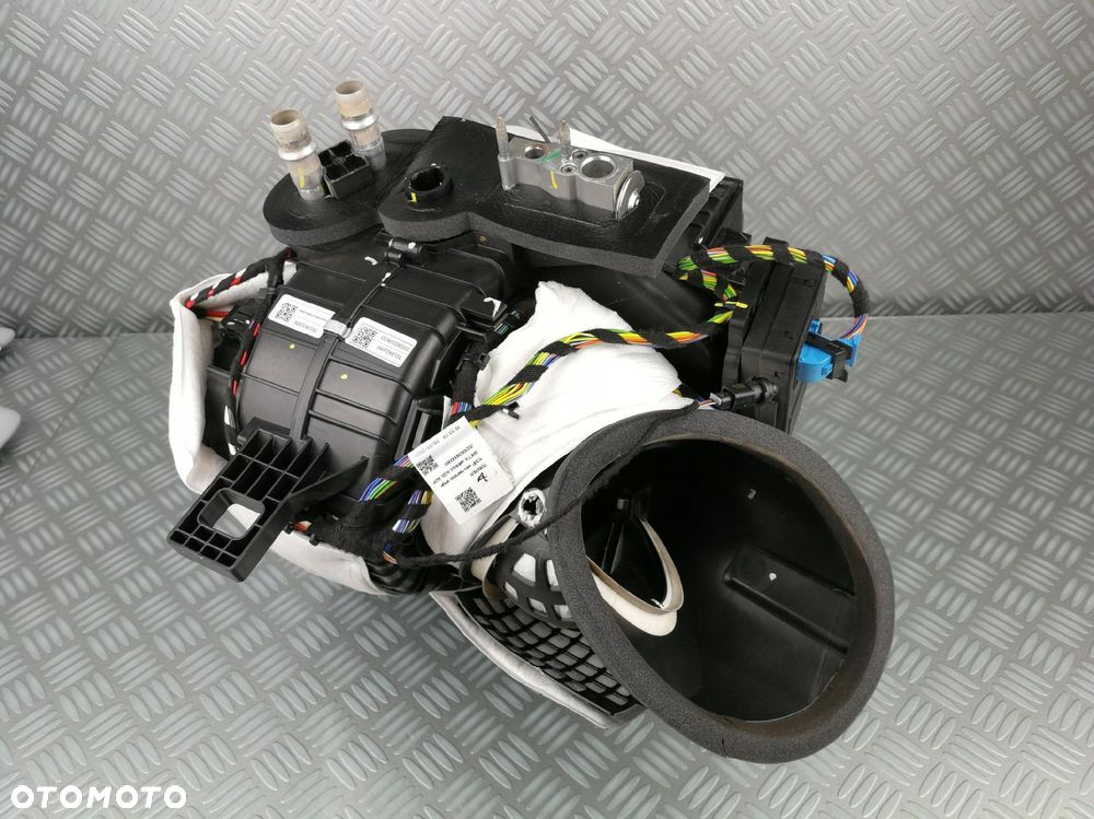 nagrzewnica dmuchawa nawiewu klimatyzacji kompletna OPEL CORSA VI 6 F 2019- - 2