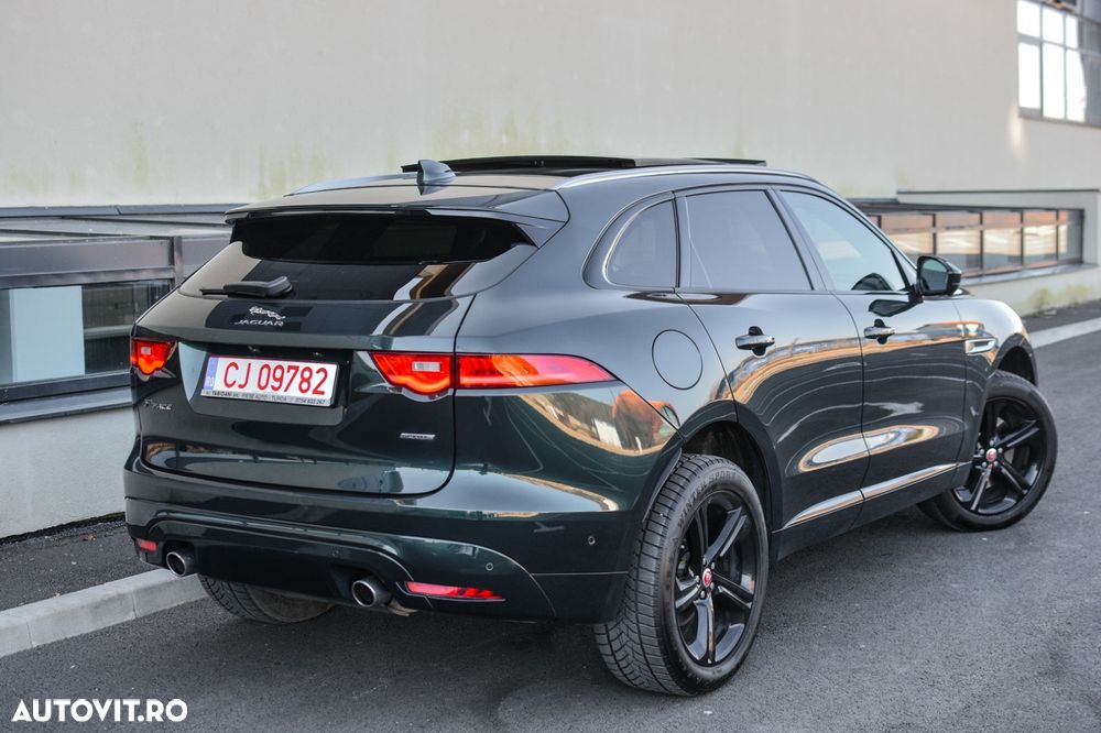 Jaguar F-Pace - 5
