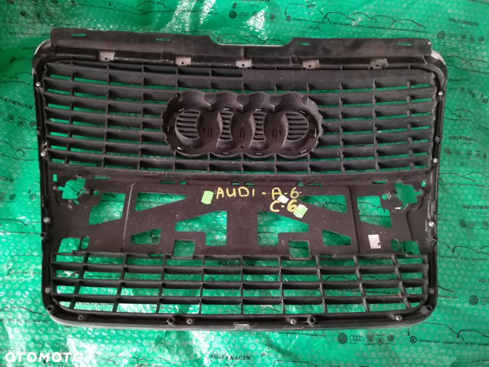 ATRAPA GRILLA AUDI A6 C6 4F0853651 CHROM - 2