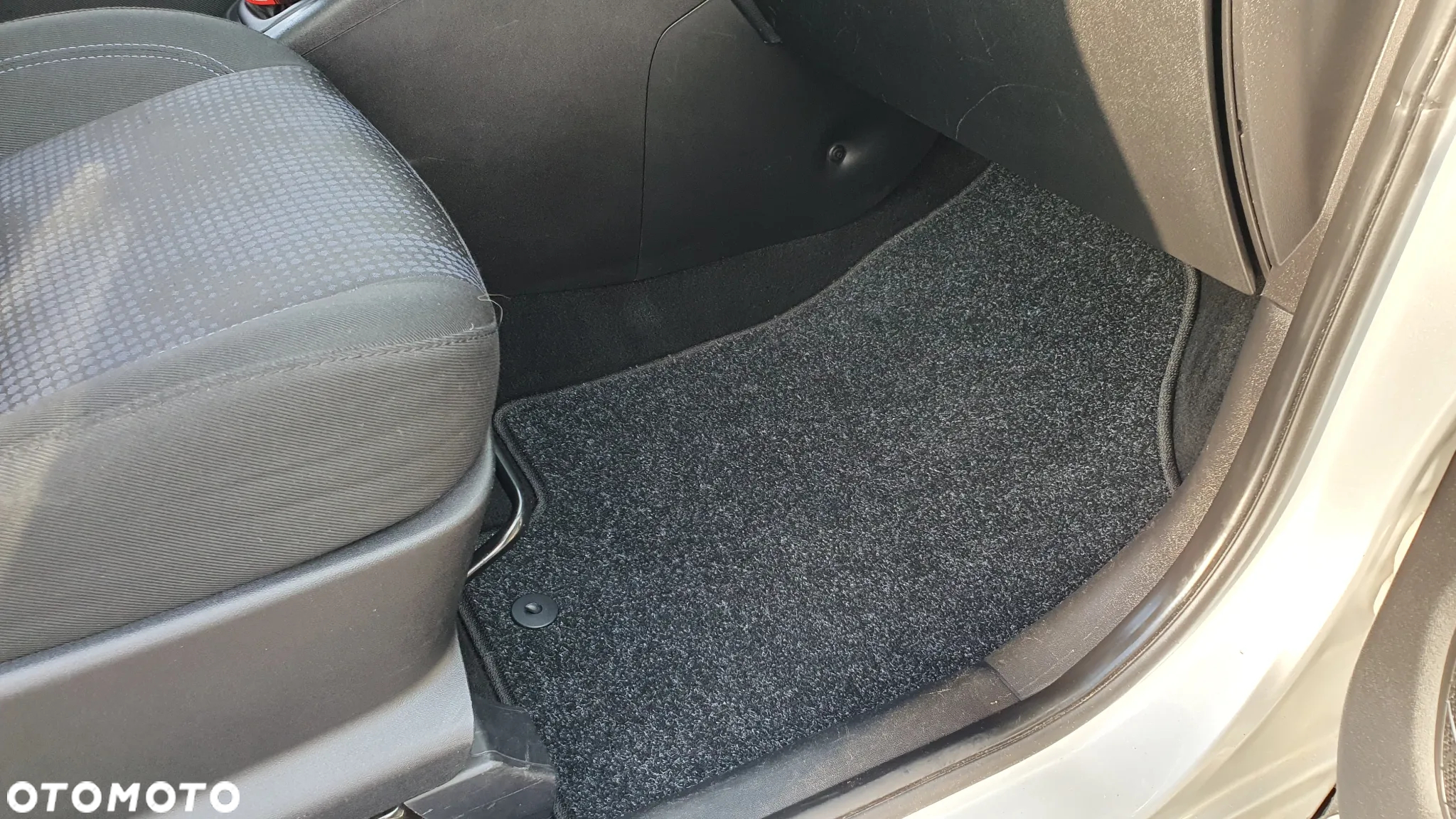 Hyundai ix20 1.4 blue Classic - 32
