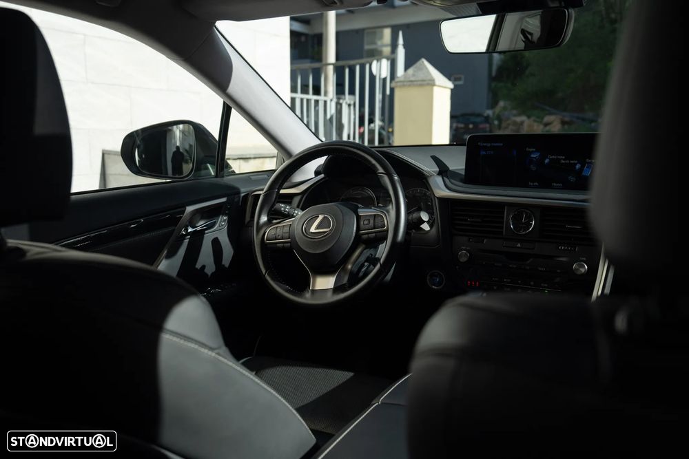 Lexus RX 450h - 32