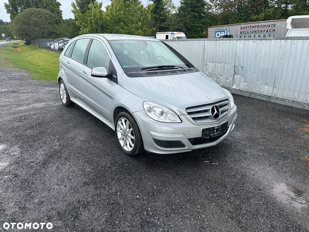 Mercedes-Benz Klasa B - 1