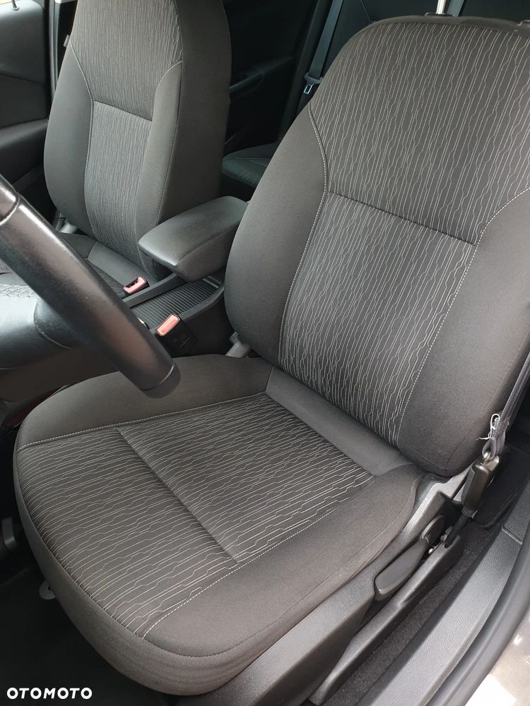Opel Astra 1.4 Turbo Cosmo - 23