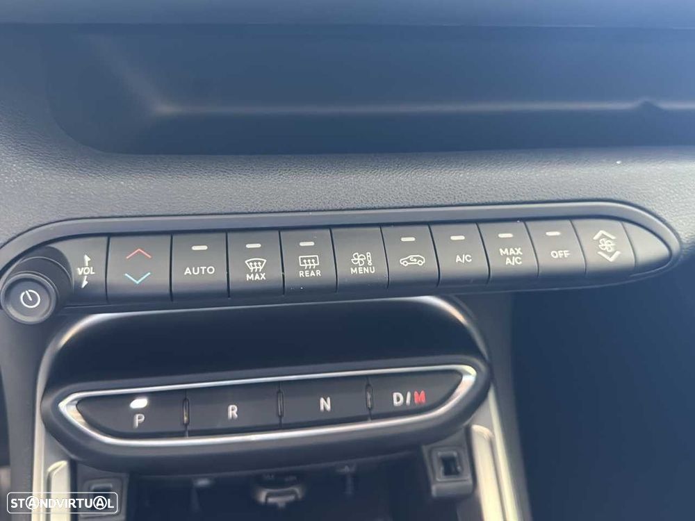 Jeep Avenger 1.2 e-Hybrid Summit DCT - 17