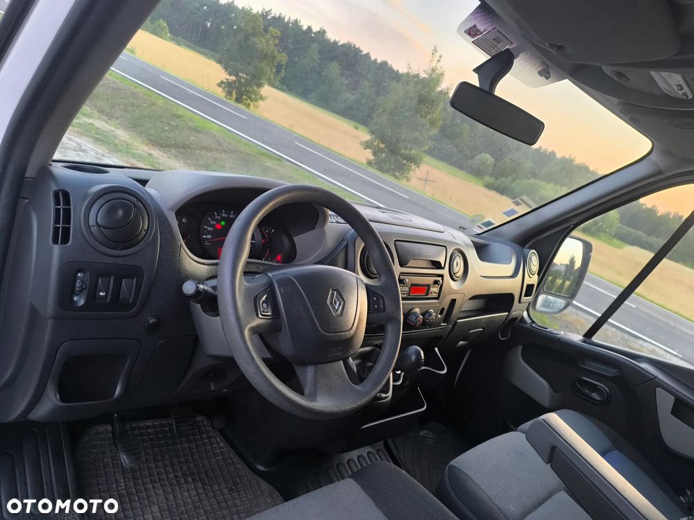 Renault Master - 25