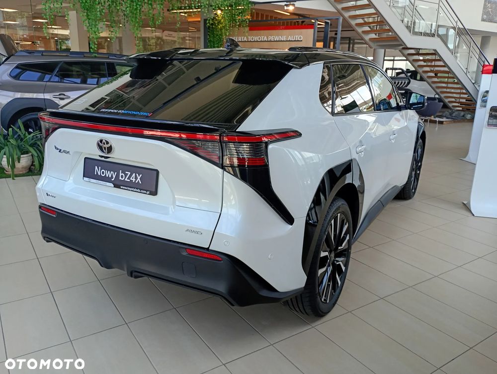 Toyota bZ4X 73.1kWh 4x4 Executive - 3