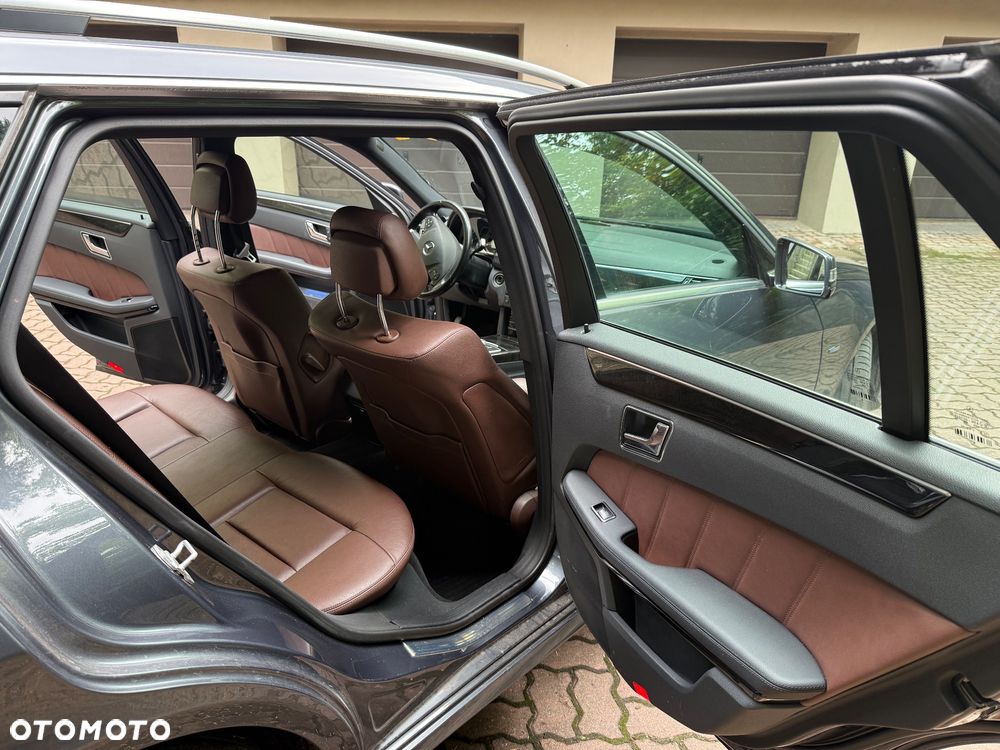 Mercedes-Benz Klasa E 350 CGI BlueEffICIENCY Avantgarde - 14