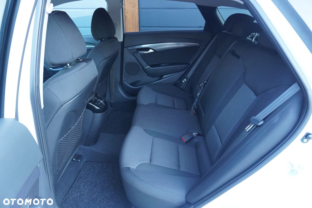 Hyundai i40 Kombi 2.0 Premium - 10