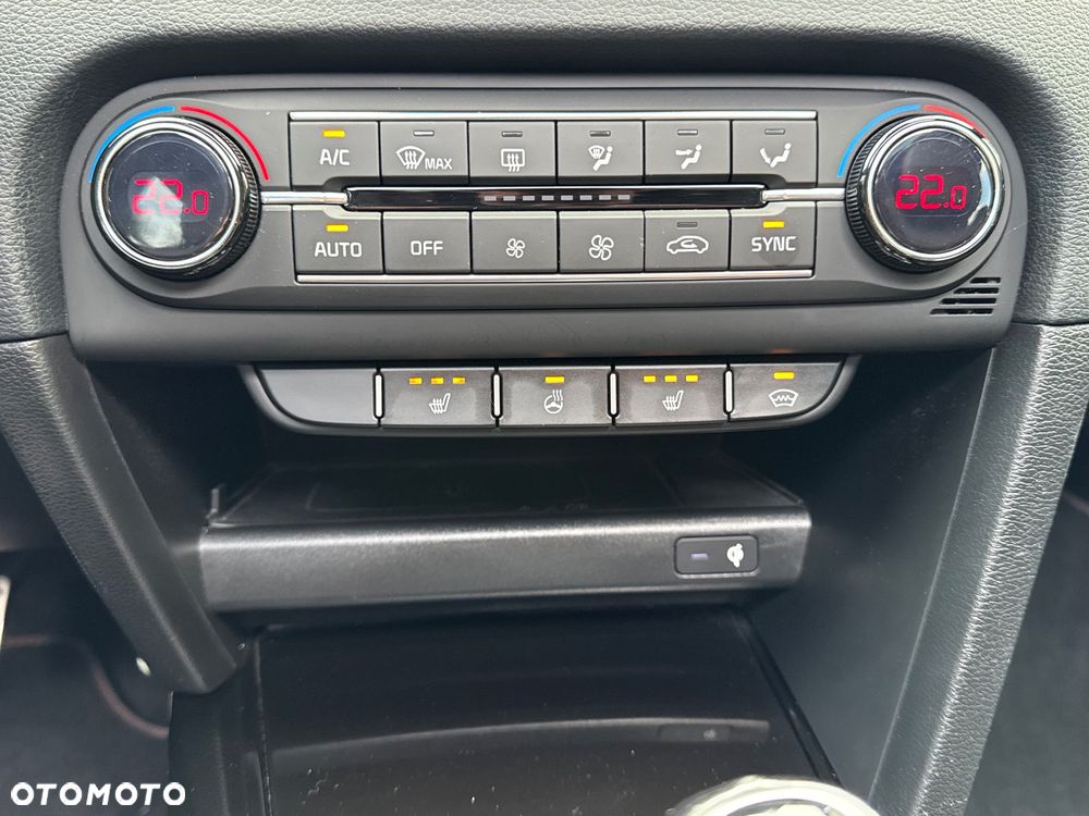 Kia ProCeed 1.6 T-GDI GT - 22