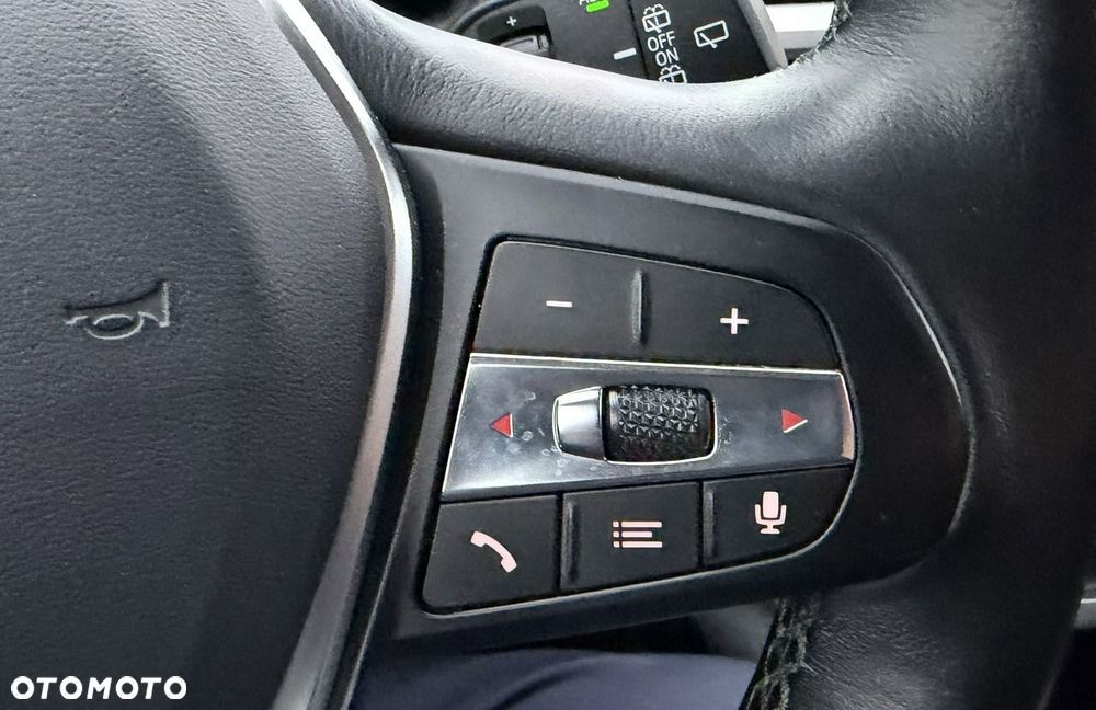 BMW Seria 3 - 22