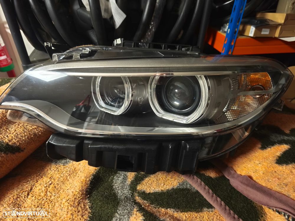 Farol esquerdo bi-xenon BMW F22 F23