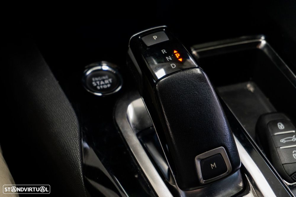 Peugeot 3008 1.2 PureTech GT EAT8 - 27