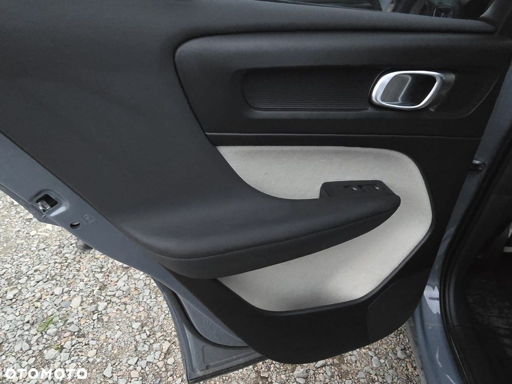 Volvo XC 40 - 15